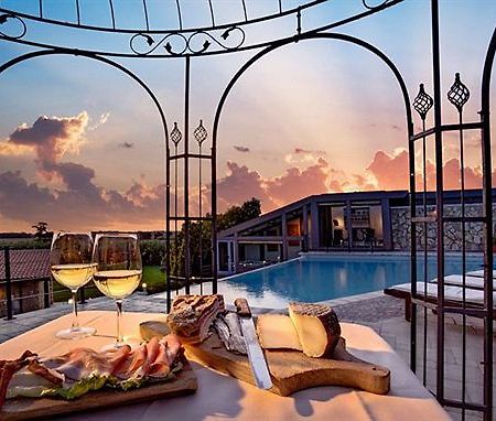 טרקיניה Agriturismo Valle Del Marta מראה חיצוני תמונה